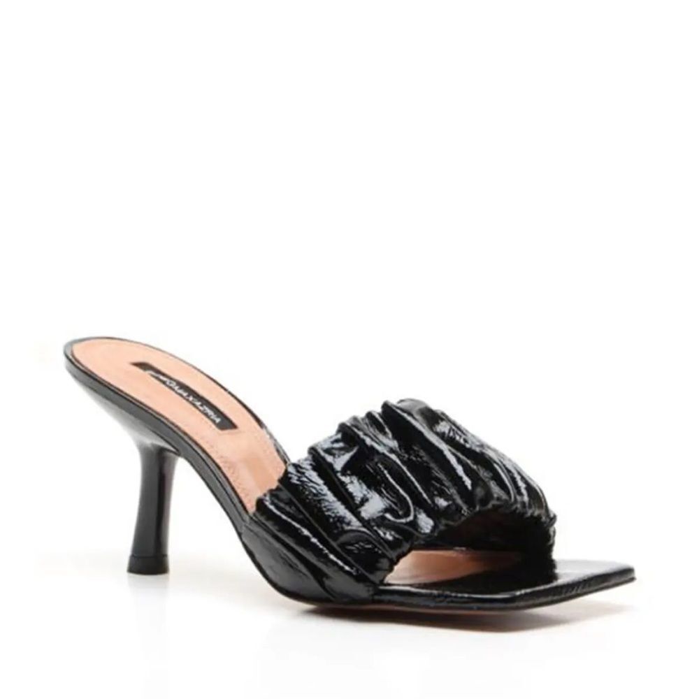 BCBGMaxAzria Women’s 8.5 Dallas Slide Heeled Square Toe Sandals Black‎ Leather